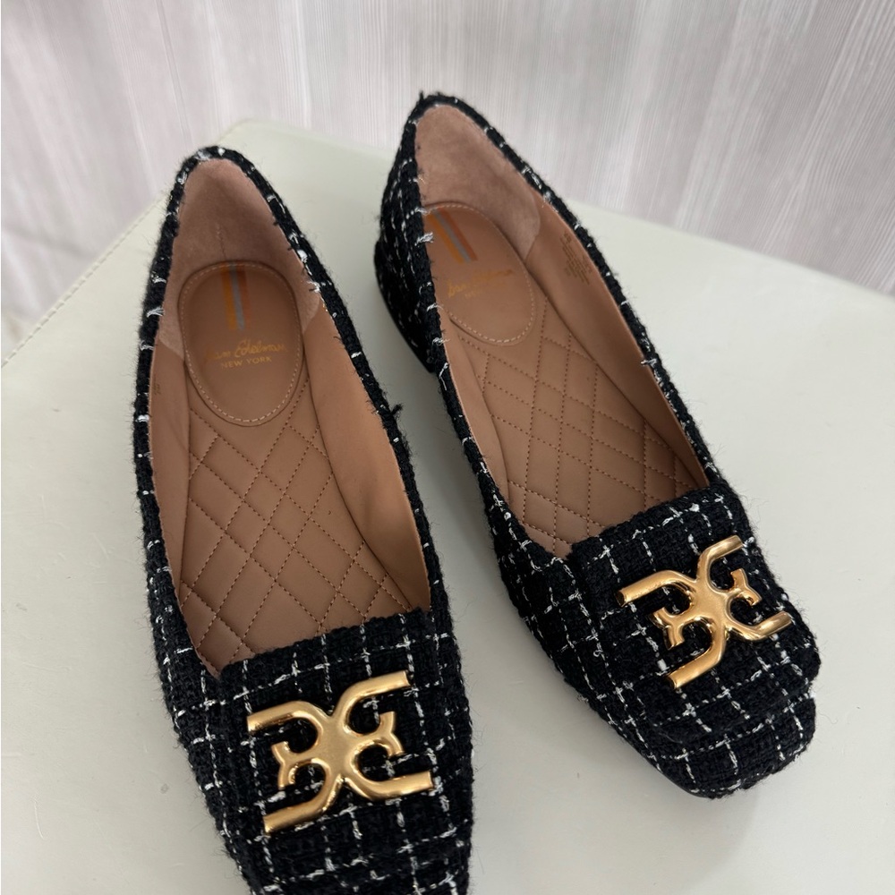 Elegant Black and Gold Women's Loafers